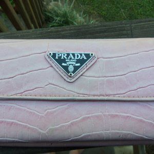 Prada wallet pink